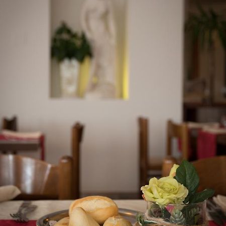 Albergo Etrusco Calusco d'Adda Buitenkant foto