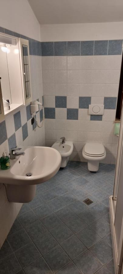 Albergo Etrusco Calusco d'Adda Buitenkant foto