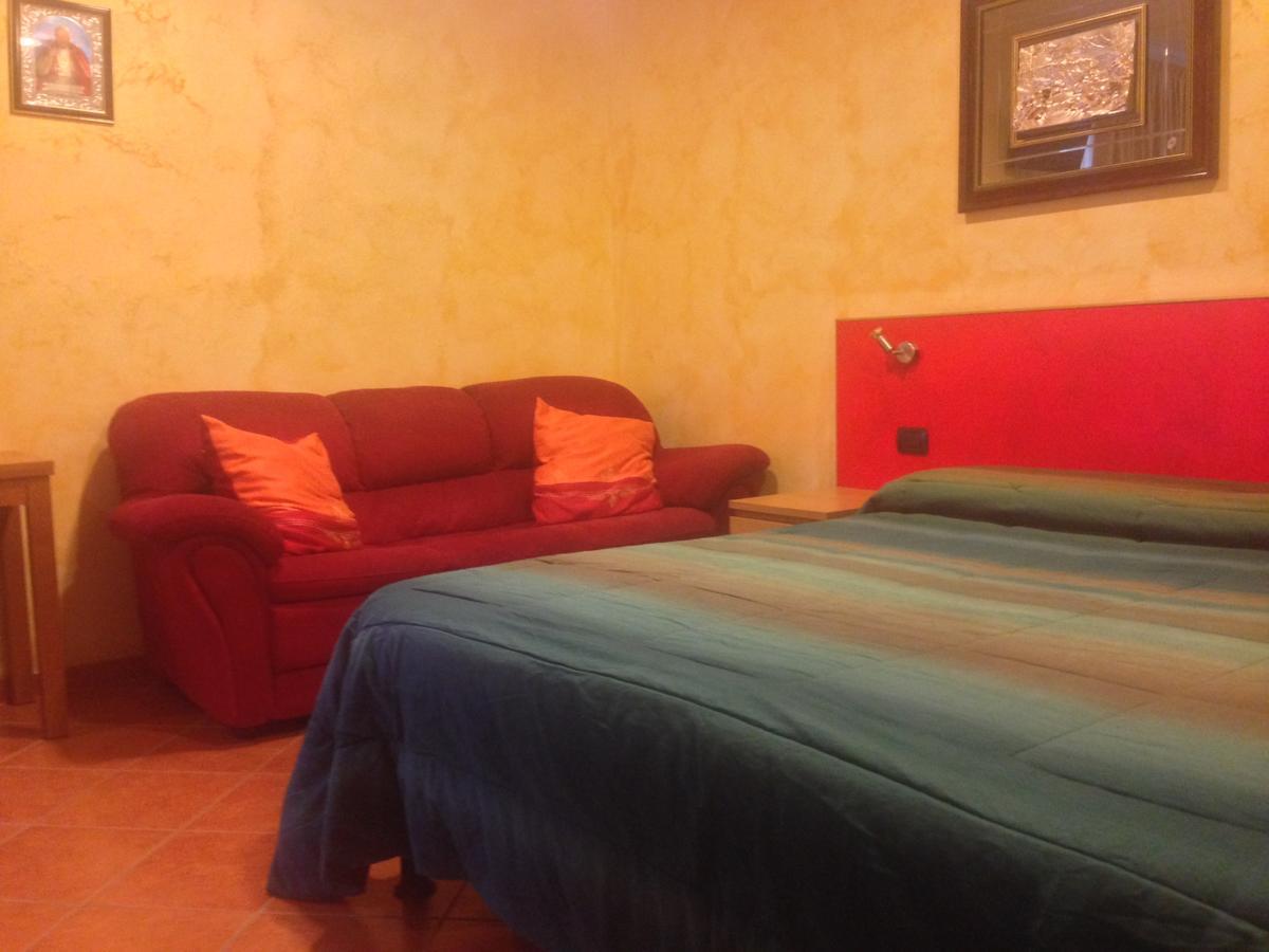 Albergo Etrusco Calusco d'Adda Kamer foto